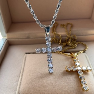 满钻十字架项链男女锁骨链ins马思唯锆石钛钢链高街说唱街头吊坠
