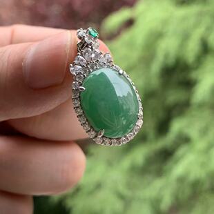 缅甸A货翡翠吊坠绿色大蛋面挂件16.4/12.8/4.7mmS925银锆石镶嵌