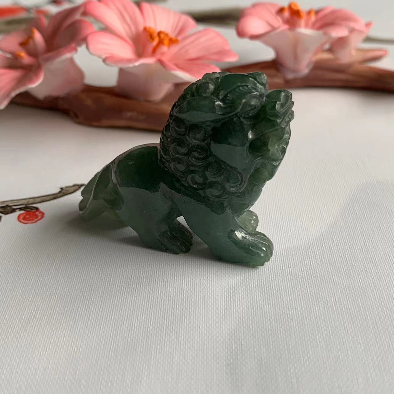 缅甸翡翠摆件狮子茶宠摆件吊坠
