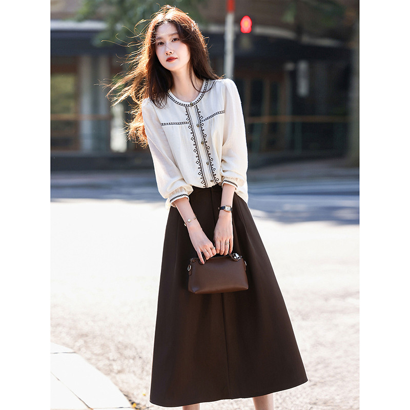 苏醒的乐园莱赛尔刺绣长袖衬衫2026春季新款半身裙两件套装女