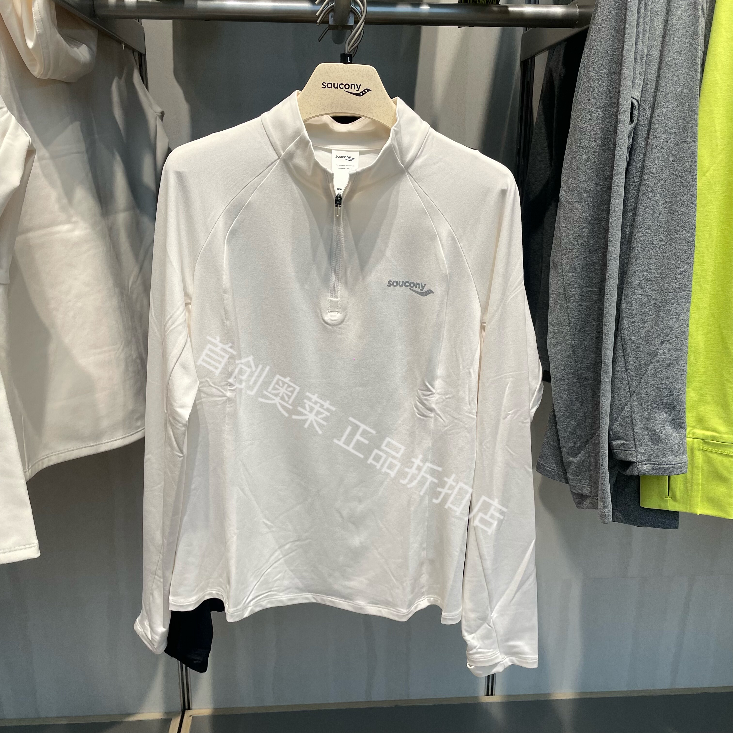 Saucony索康尼女子秋季新款卫衣户外运动舒适保暖上衣SO1250LT91L