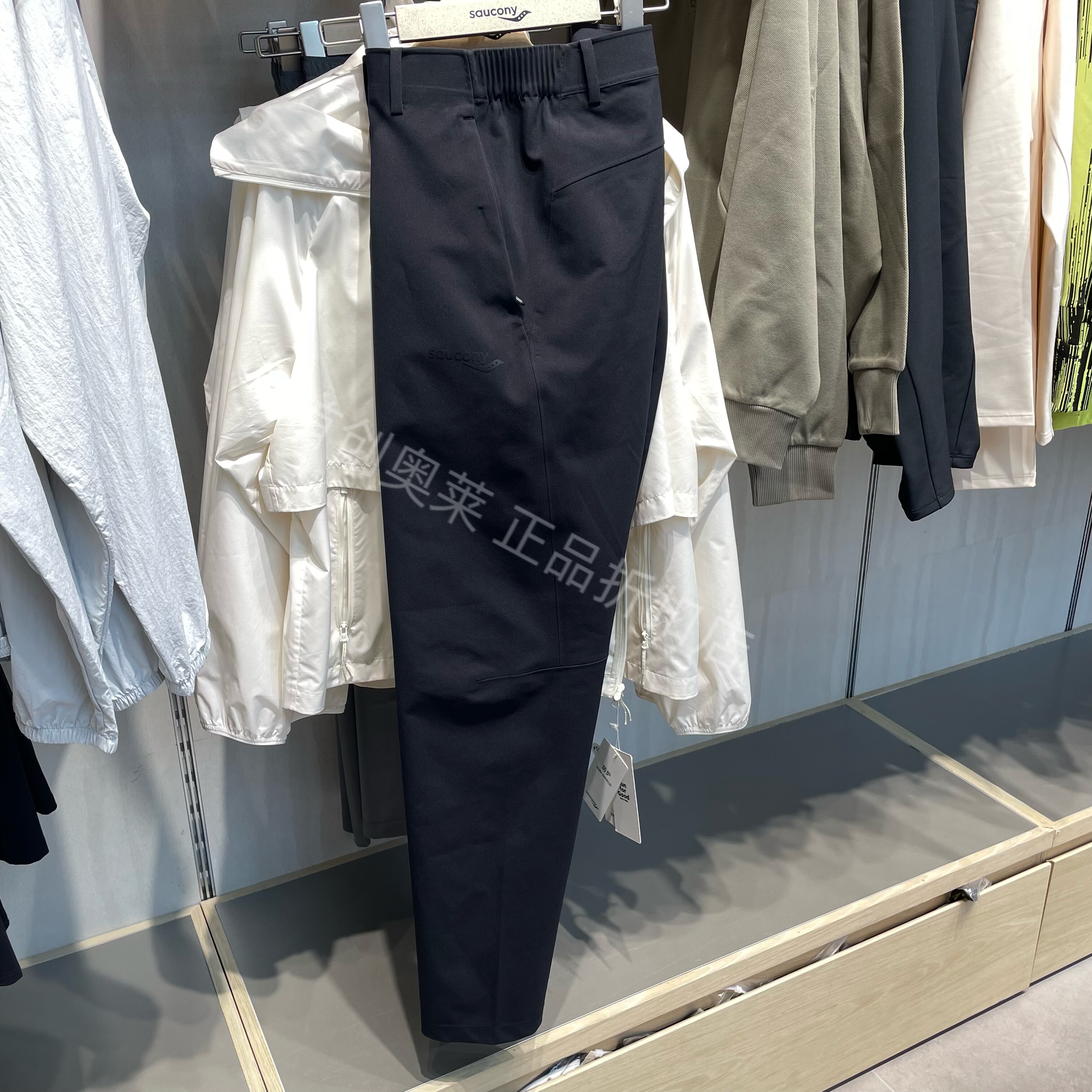 saucony索康尼男子 LTS FIT都市生活休闲梭织长裤SA2259WP02C