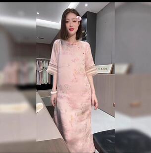 新款 百搭夏季 立领盘扣刺绣连衣裙女 国风时尚 粉黛新中式