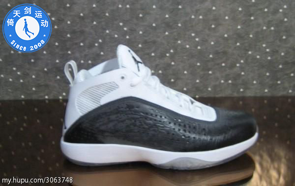 倚天劍美國公司貨 Air Jordan 2011 AJ2011黑白奧利奧 436771-101