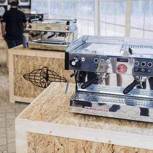 AV电控双头意式 新款 LINEA 不锈钢半自动咖啡机 辣妈LAMARZOCCO