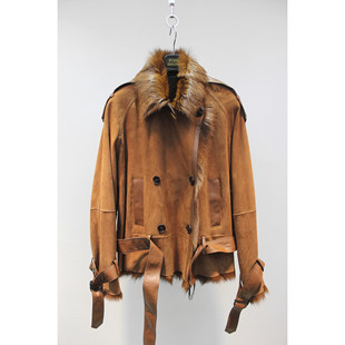 皮毛一体绒面高级感翻领机车款 猾子皮 皮草女 进口小山羊 Zoehope