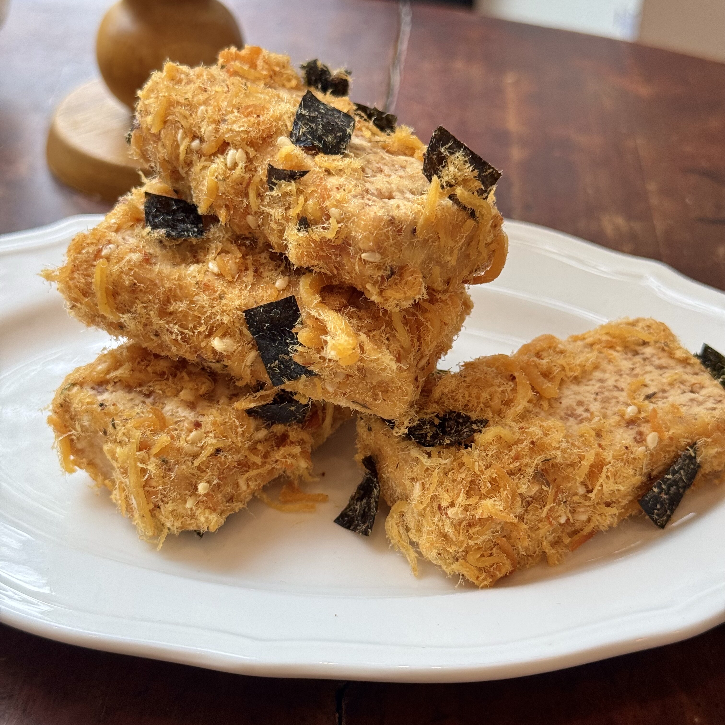 酥脆咸香手作自制黄油咸蛋黄酱夹心海苔肉松酥