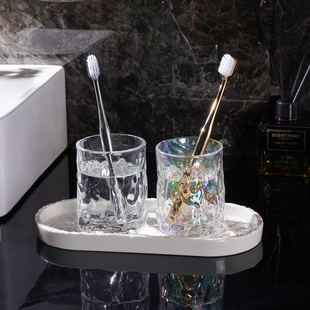 轻奢刷牙杯子2025新款漱口杯家用牙桶情侣一对卫生间牙缸高级感