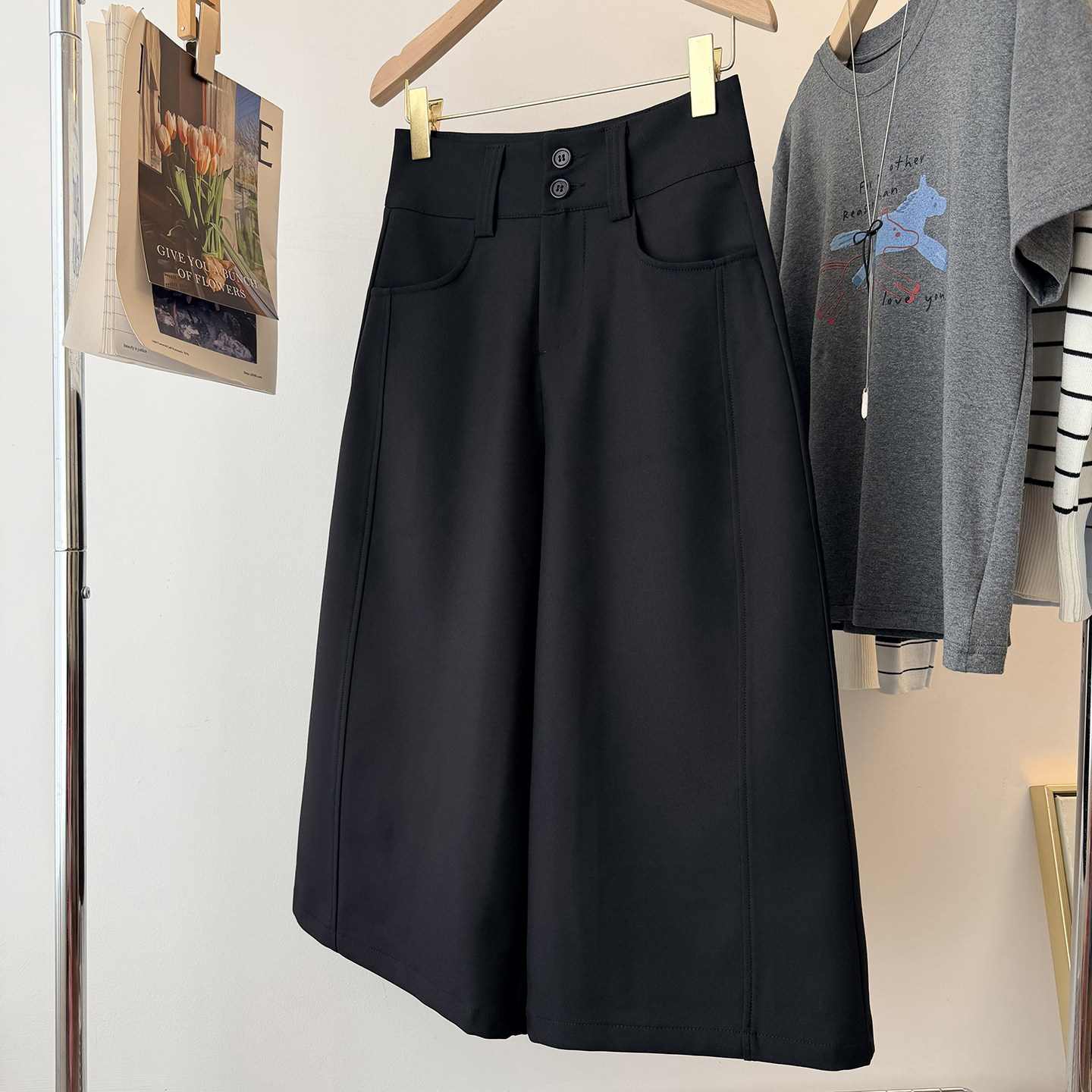 黑色高腰宽松阔腿直筒休闲西装料七分裤女春夏2026新款薄显瘦短裤