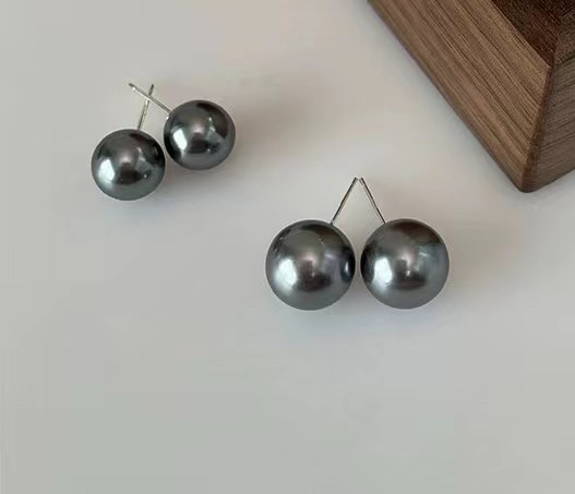 大溪地黑珍珠耳钉深灰色ins博主同款酷暗黑施家珍珠耳夹女925纯银