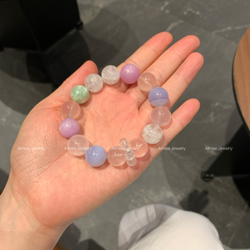 一款温柔又疗愈的天然水晶手串图片
