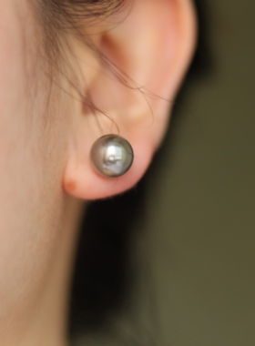 纯银复古耳饰大溪地灰色珍珠耳钉女2022年新款潮气质简约经典耳环