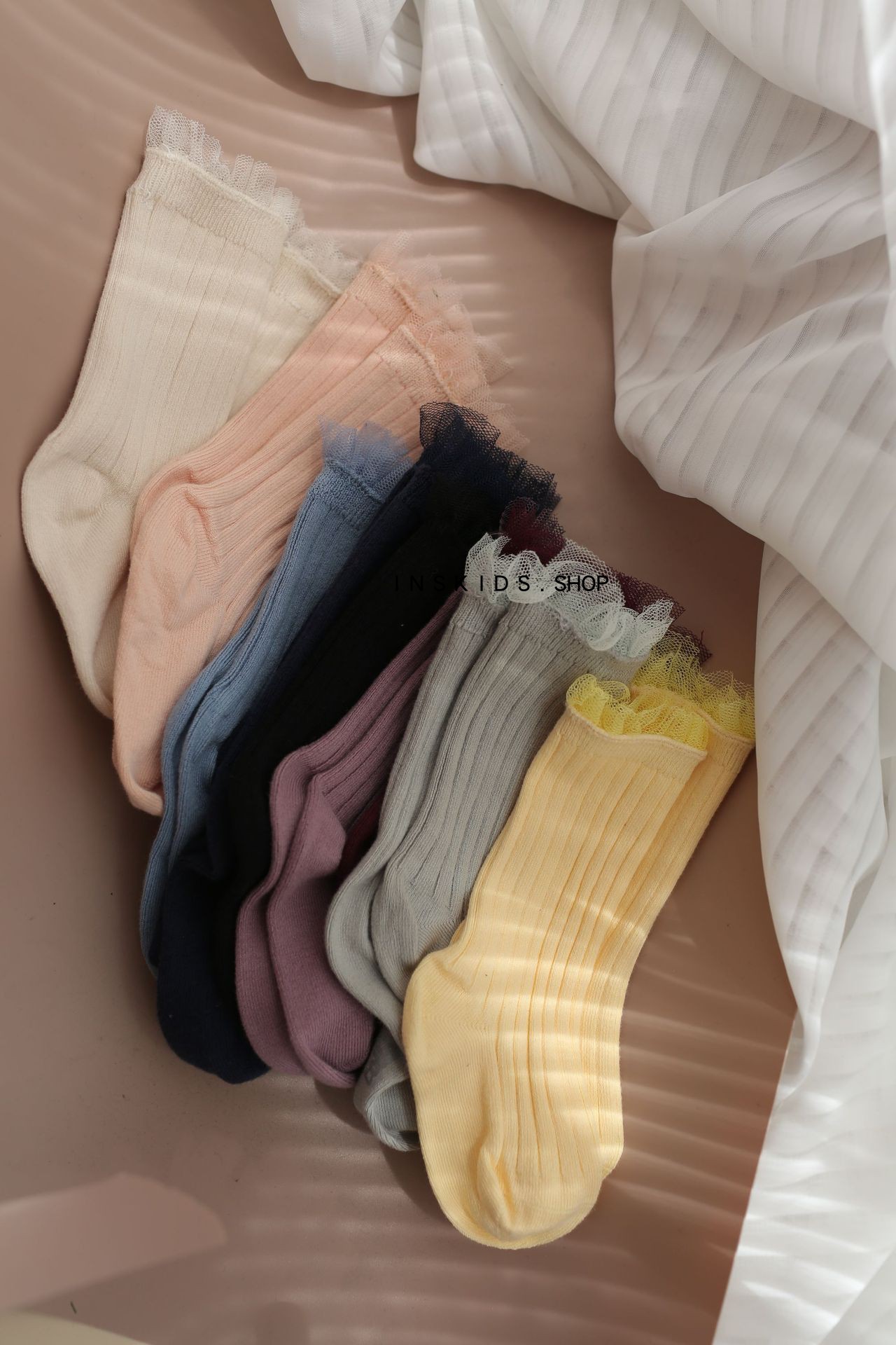 高端男女童无骨中短筒袜无骨