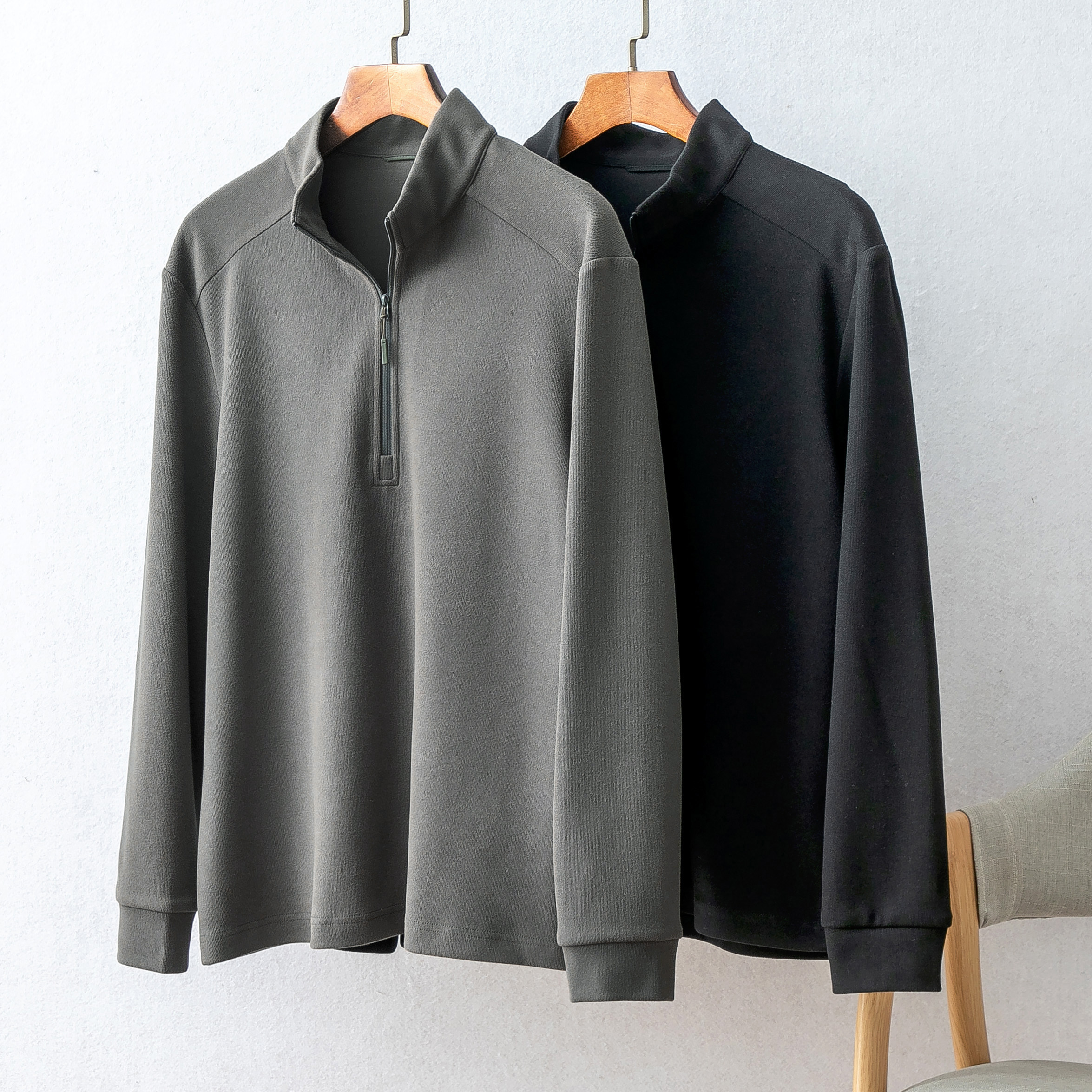 舒适保暖！坑条质感表面磨毛 拉链半开衫小立领卫衣外套男251061