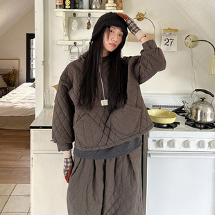 SYLP穗伊 轻便温暖 可爱休闲斜口袋绗缝卫衣式套头棉服外套女