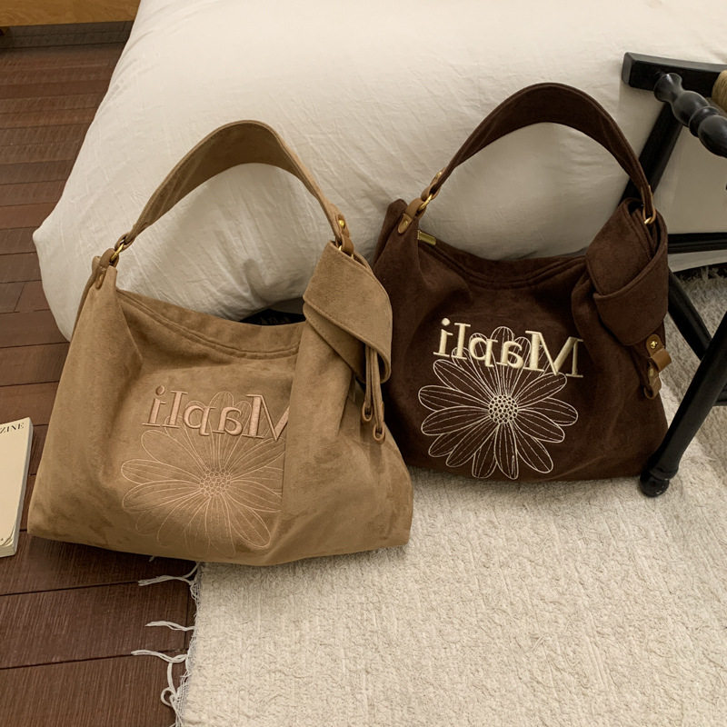 韩系慵懒风刺绣单肩包包女2026新款小众不撞款托特斜挎包,箱包皮具/热销女包/男包,腋下包,淘宝优惠券,粉丝福利购,淘宝优惠卷