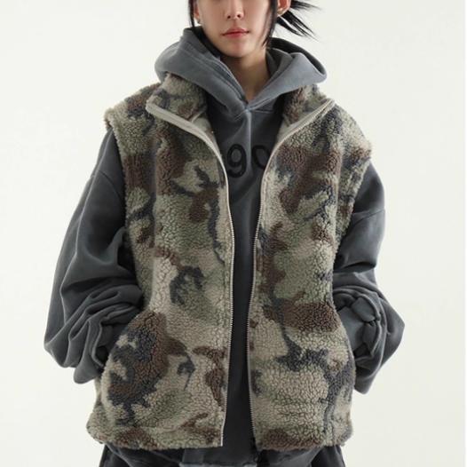 camofleecedumblevest