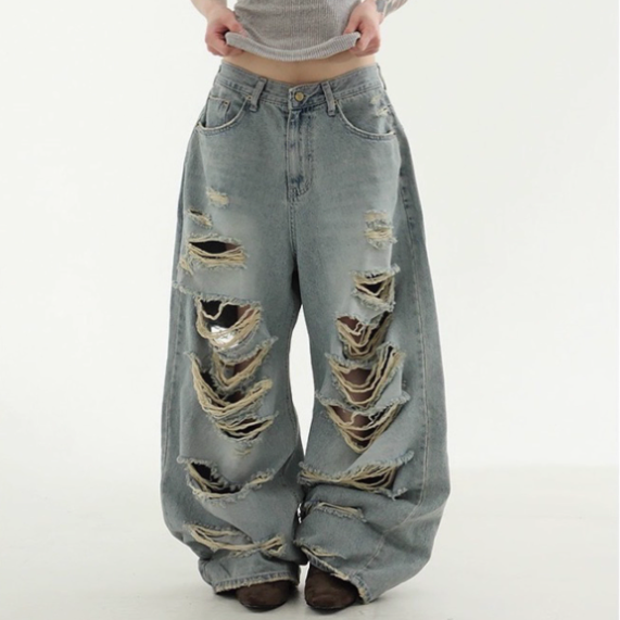 韩国代购25S/S GRUNGE DAMAGE JEANS 夸张破洞宽松牛仔裤