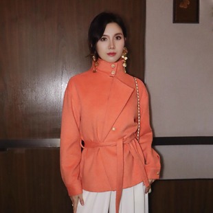 轻熟简约风橘色短绒立领系带收腰高级感显瘦短款羊毛毛呢外套女