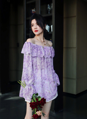 超仙绝美烫金紫色宽松显瘦露肩优雅别致性感一字领荷叶边套头上衣