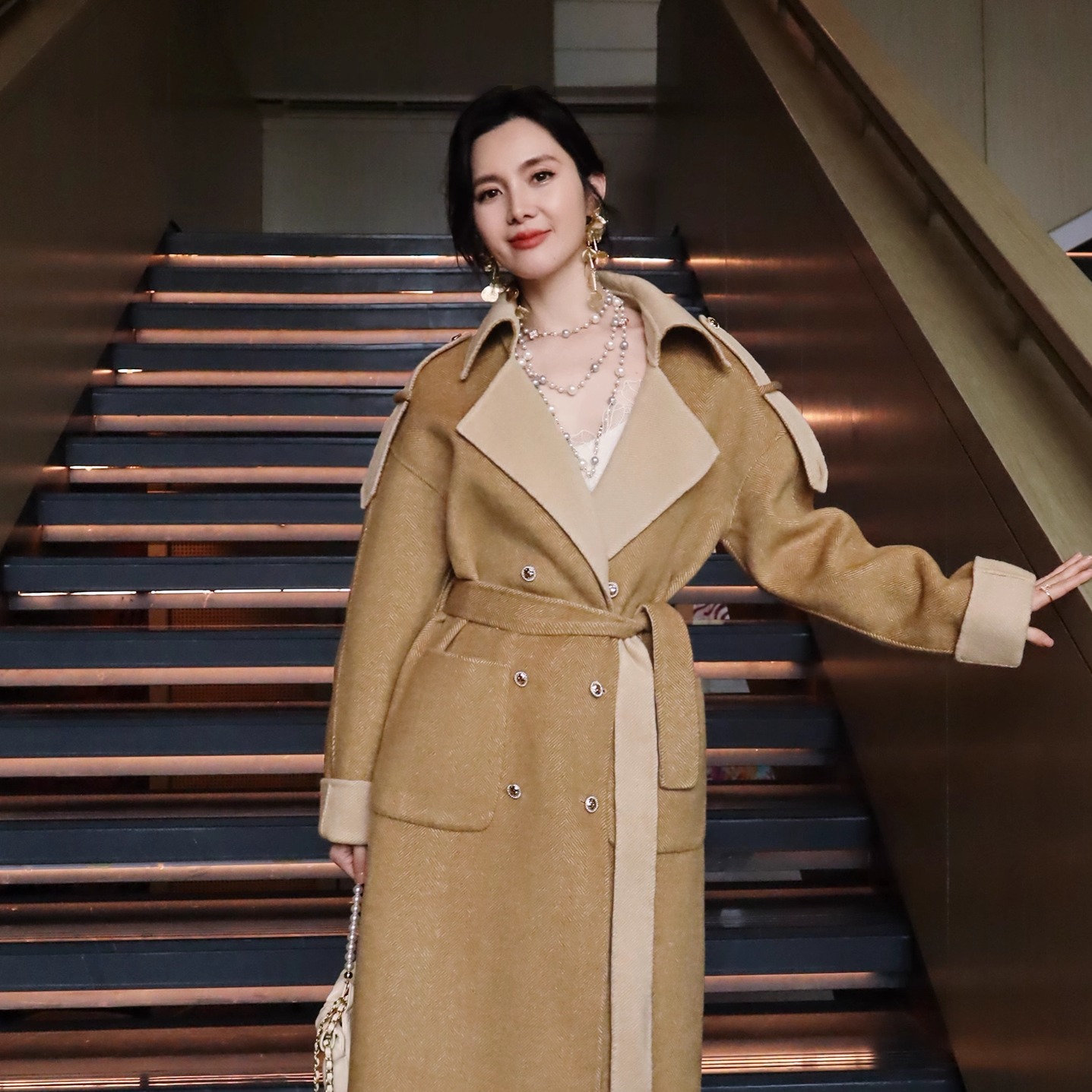 卡其棕双面双色人字纹羊毛大衣女