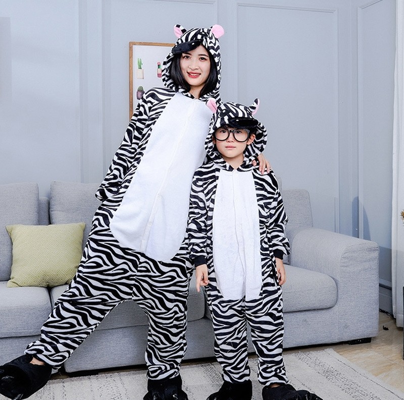 元旦幼儿园动物走秀亲子装舞蹈服
