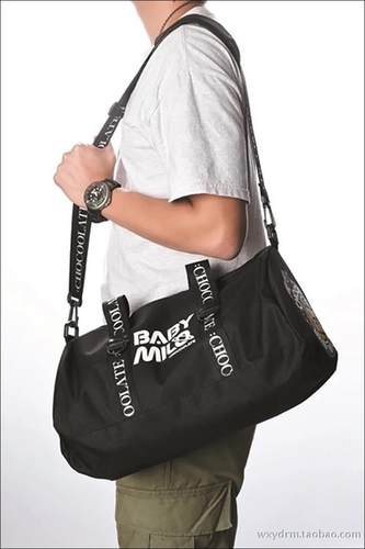 A BATHING APE 圆筒包单肩包运动包 BAPE baby milo 猴子猩猩