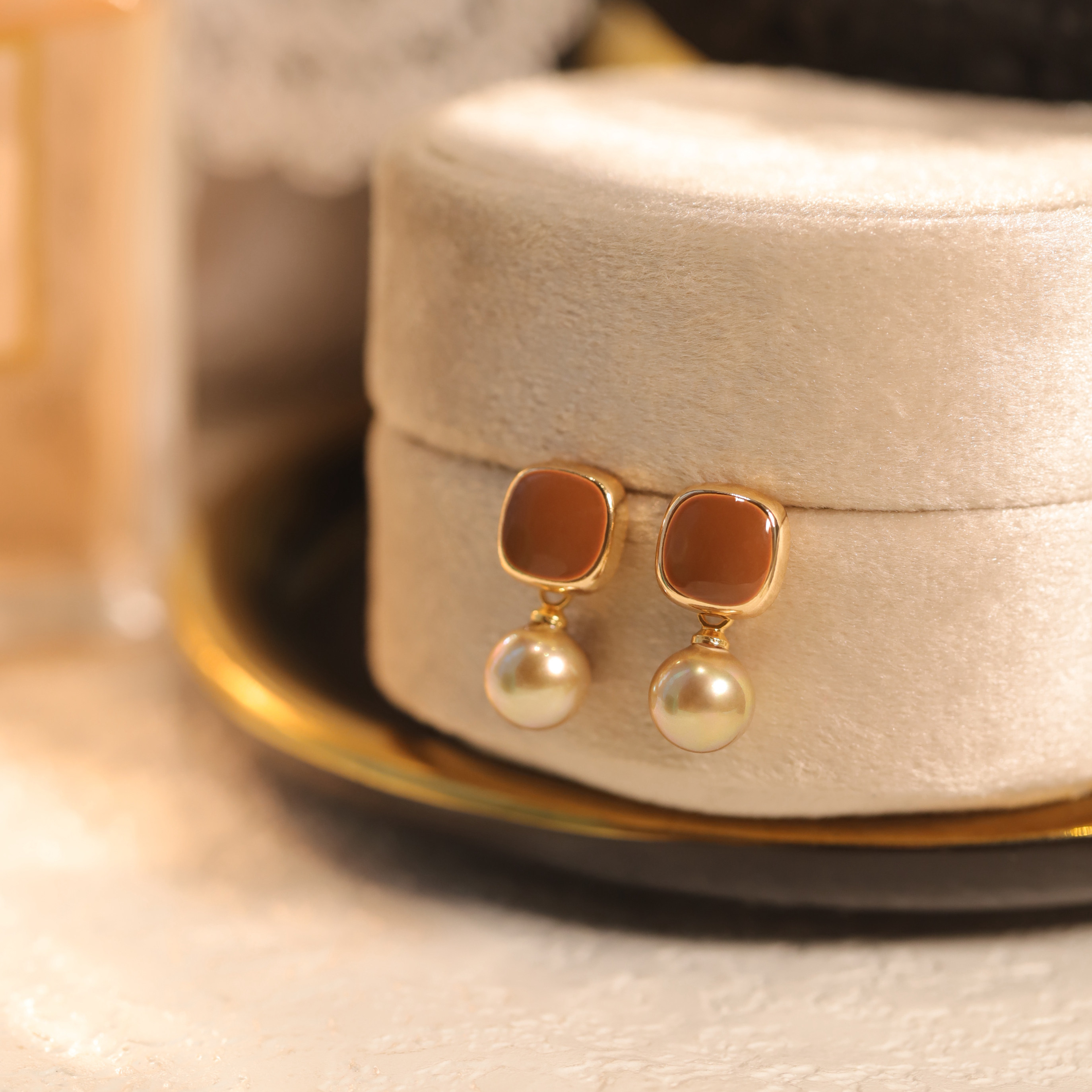 摩卡棕珐琅滴釉方形几何仿珍珠耳环2026新款爆款高级感耳饰女时尚,饰品/流行首饰/时尚饰品新,耳钉,淘宝优惠券,粉丝福利购,淘宝优惠卷