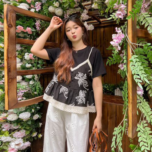 大码百分百女装夏季胖mm刺绣花边宽松T恤假两件显瘦上衣衬衫