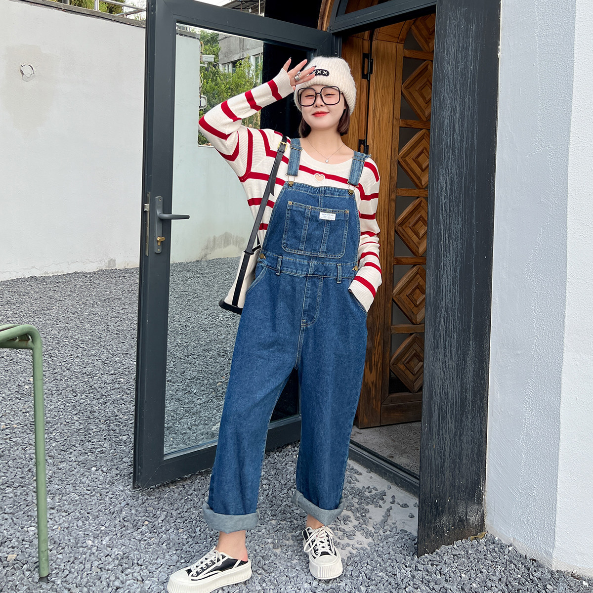 大码百分百/减龄2023年春夏新款女装胖mm显瘦宽松直筒牛仔背带裤