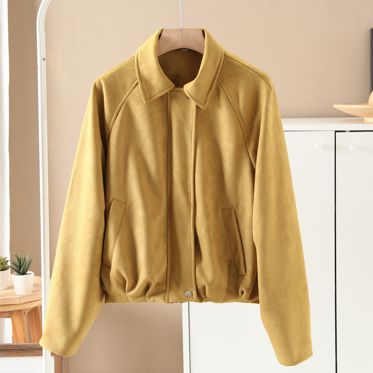 慵懒风宽松短款翻领夹克