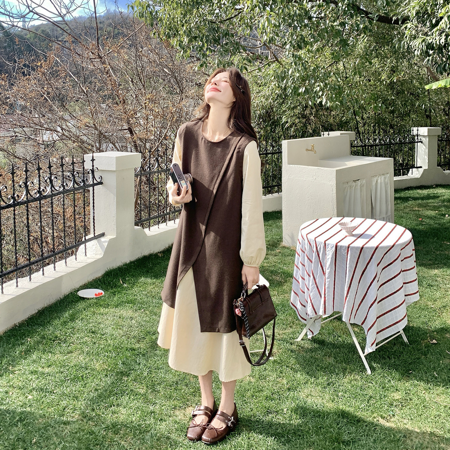 拼接撞色假两件连衣裙2026春装新款遮肉气质显瘦中长款长袖A字裙