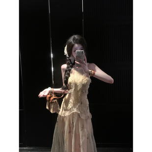 夏季 Sun雅乔 清风款 款 宫廷风优雅复古印花挂脖荷叶连衣裙 新款