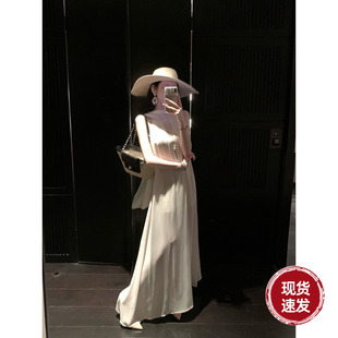 Sun雅乔【月牙湾】夏季时尚无袖A字雪纺蕾丝拼接假两件飘带连衣裙
