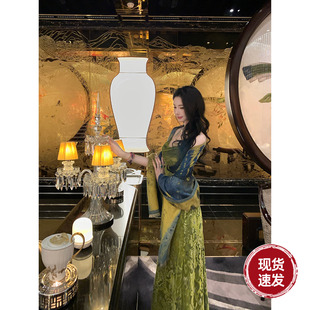 气质绿色褶皱人丝吊带连衣裙长裙 秋冬新款 Sun雅乔 远山如黛