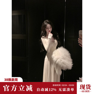 Sun雅乔【杏色晚风】韩系秋冬新款修身V领蕾丝拼接钉钻长袖连衣裙