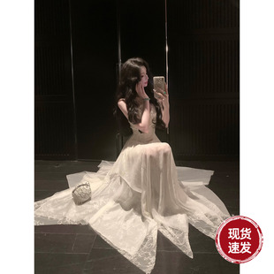 Sun雅乔【池上睡莲】夏季小众设计感V领裁片裙摆网纱吊带连衣裙