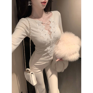 Sun雅乔 秋冬新款长袖V领针织衫重工百搭辣妹蕾丝拼接打底上衣女