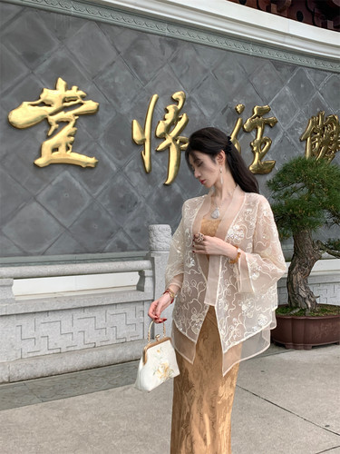 Sun雅乔【涟漪】新中式国风亮片满绣拼纱开衫外披
