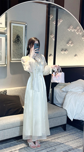 Sun雅乔 23101474 水光缎连衣裙DYYK