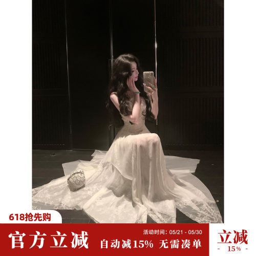 Sun雅乔【池上睡莲】夏季小众设计感V领裁片裙摆网纱吊带连衣裙