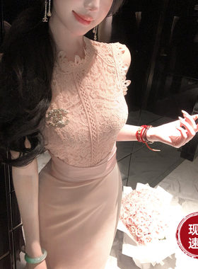 Sun雅乔【馥郁香气】蕾丝拼接高腰缎面腰封连衣裙