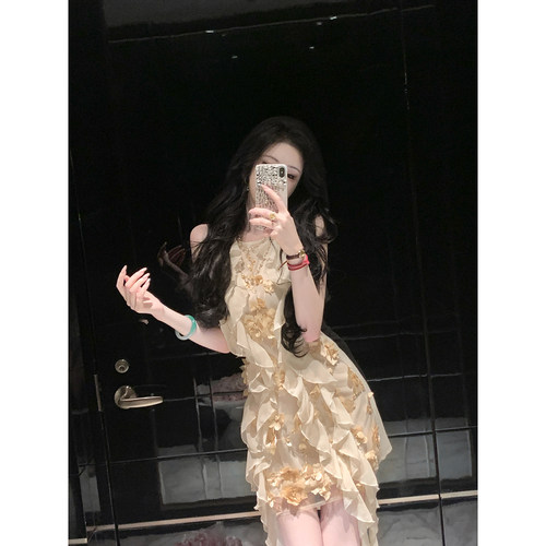 Sun雅乔【斯佩洛】立体花珍珠雪纺荷叶边连衣裙短裙