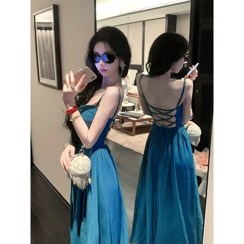 Sun雅乔【湛蓝深海】夏季性感辣妹名媛V领钉珠露背绑带吊带连衣裙