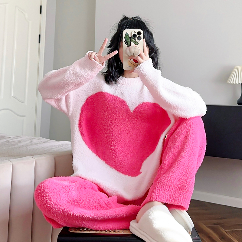 甜美爱心睡衣女冬季半边绒家居服
