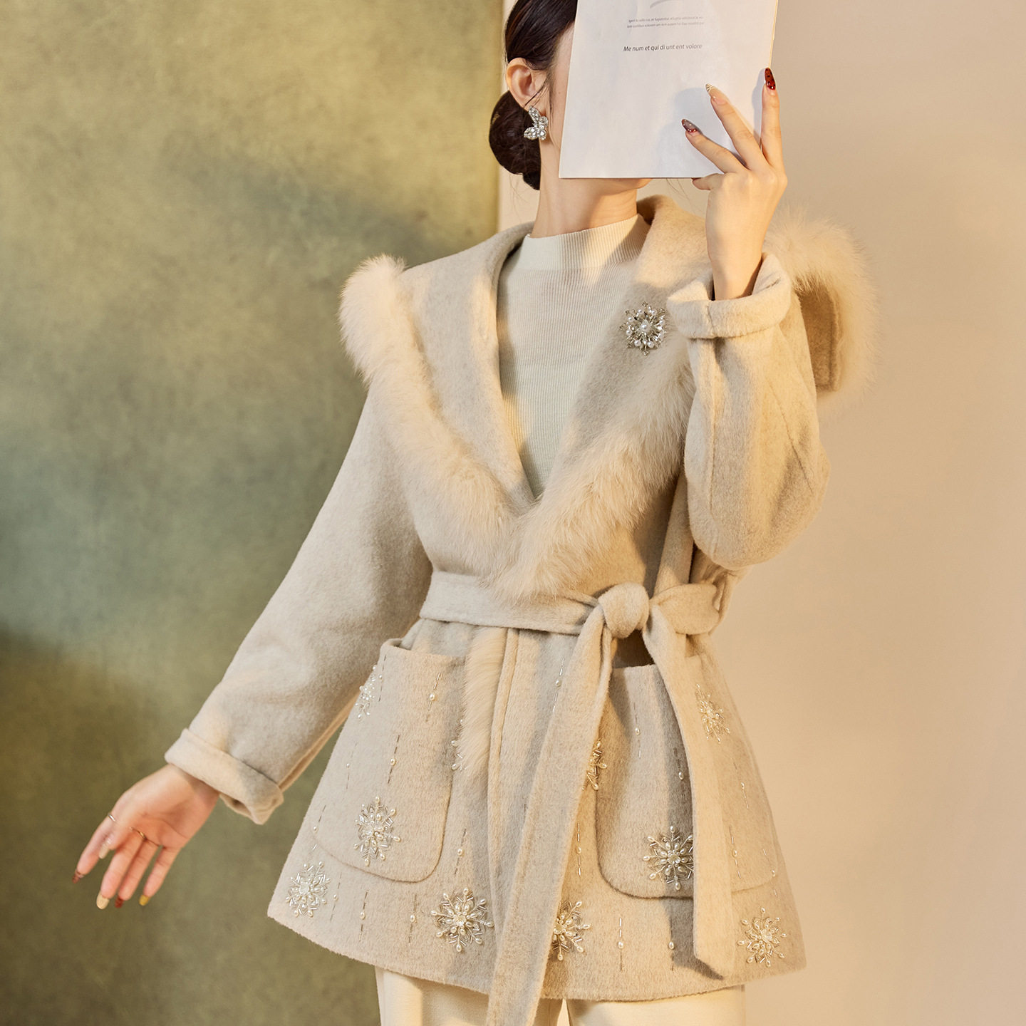 高奢狐狸毛大翻领雪花钉珠羊毛大衣女法式名媛中长款系带毛呢外套,女装/女士精品,毛呢外套,淘宝优惠券,粉丝福利购,淘宝优惠卷
