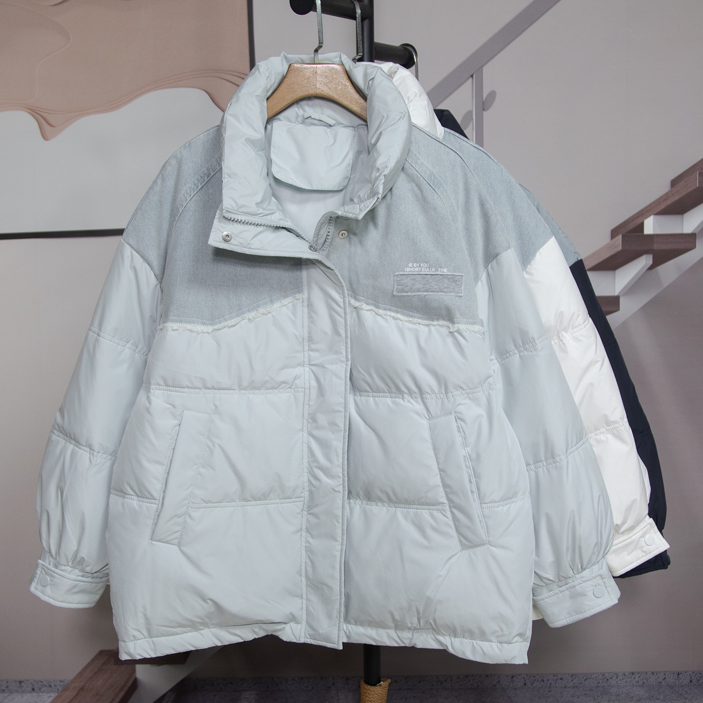 时尚宽松立领牛仔拼接羽绒服女2025冬季新款鸭绒百搭外套休闲1059