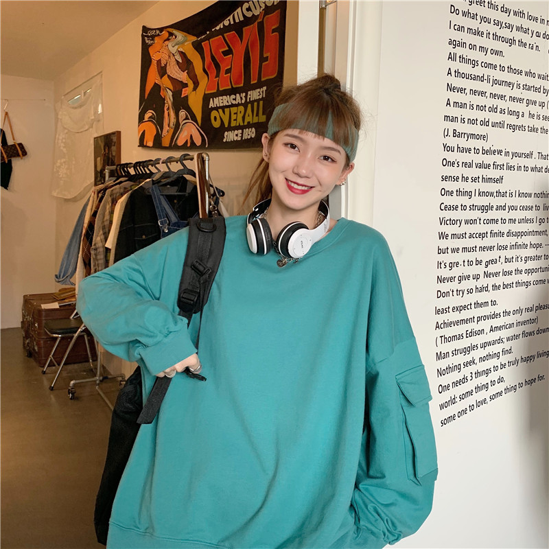 Real video academy style age reducing pocket easy to wear in early spring