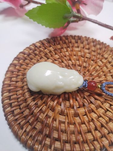 陕西蓝田玉活玉男女生宝宝吊坠包坠貔貅万能饰品天然藏品直销