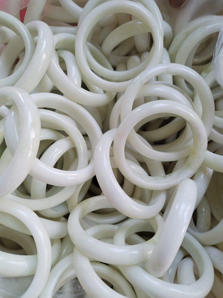 陕西蓝田玉白玉手镯精品白玉镯子原产地直销正品活玉出证书包邮